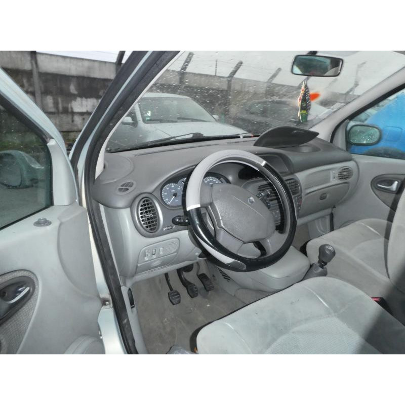 Plage arriere RENAULT SCENIC 1 Photo n°7