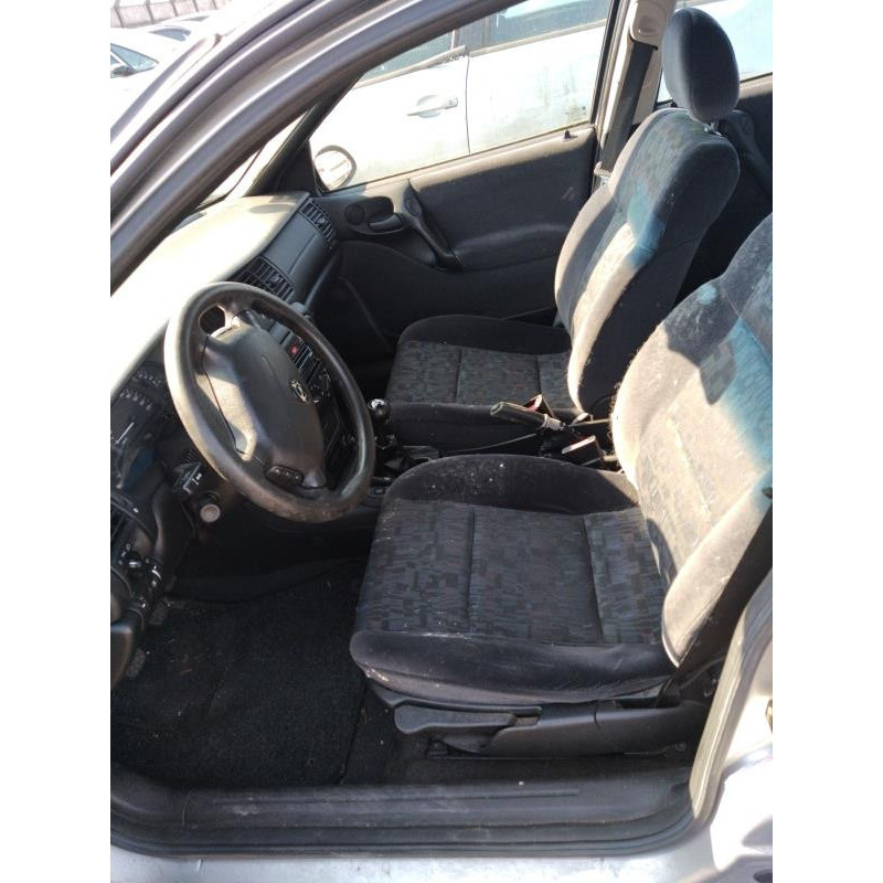 Plage arriere OPEL VECTRA B Photo n°2