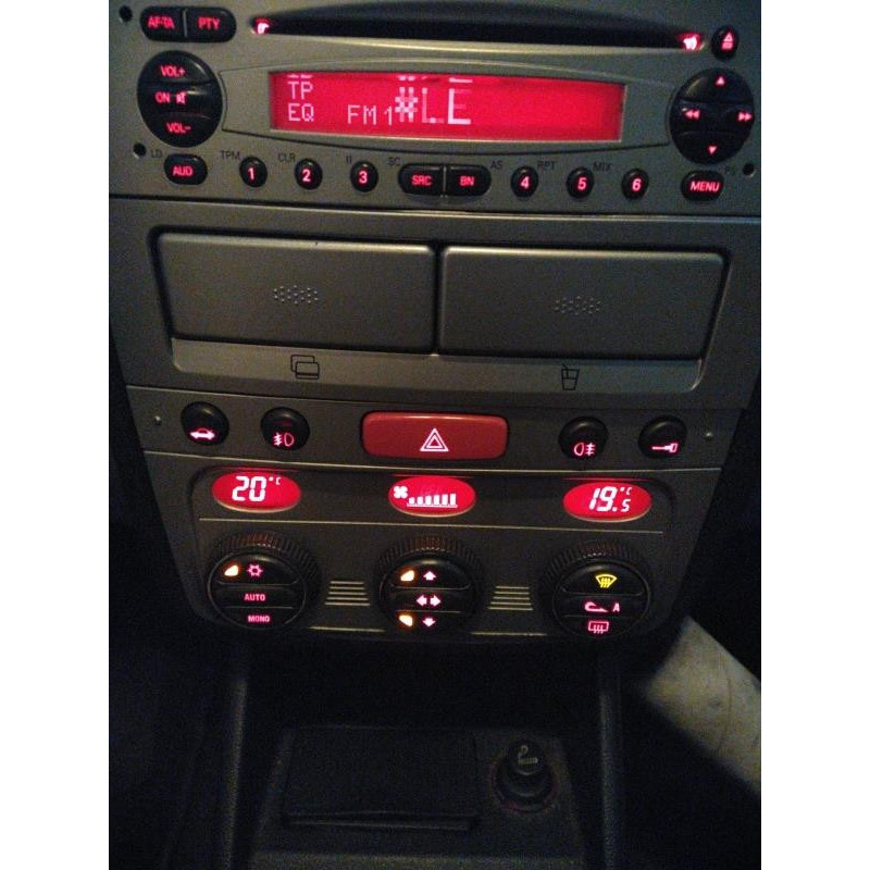 Plage arriere ALFA ROMEO 147 Photo n°16