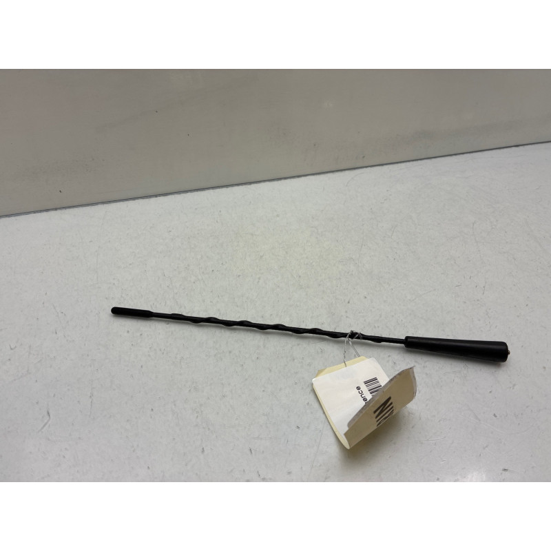 Antenne RENAULT TWINGO 3 Photo n°2