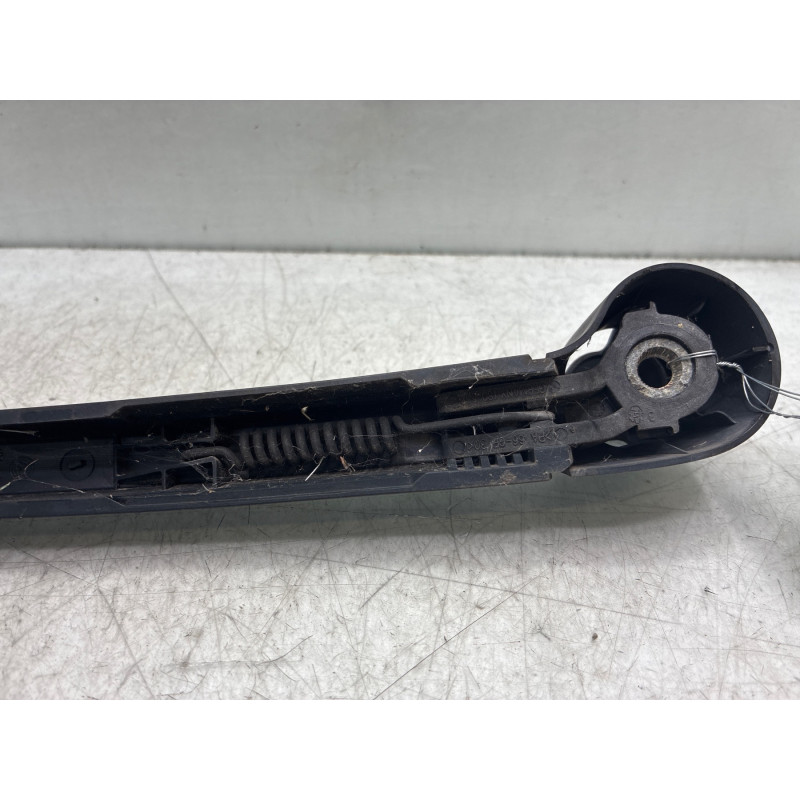 Bras essuie glace arriere VOLKSWAGEN GOLF 5 Photo n°3
