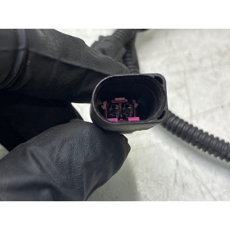 Fermeture de capot VOLKSWAGEN GOLF 5 Photo n°1