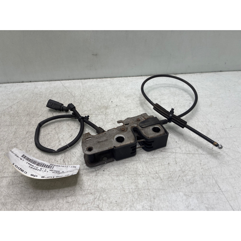 Fermeture de capot VOLKSWAGEN GOLF 5 Photo n°4