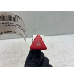 Bouton de warning VOLKSWAGEN GOLF 5
