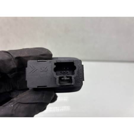 Interrupteur de leve vitre avant droit CITROEN C5 1