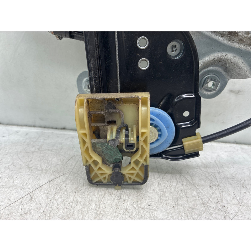 Leve vitre electrique avant droit OPEL ASTRA J Photo n°3