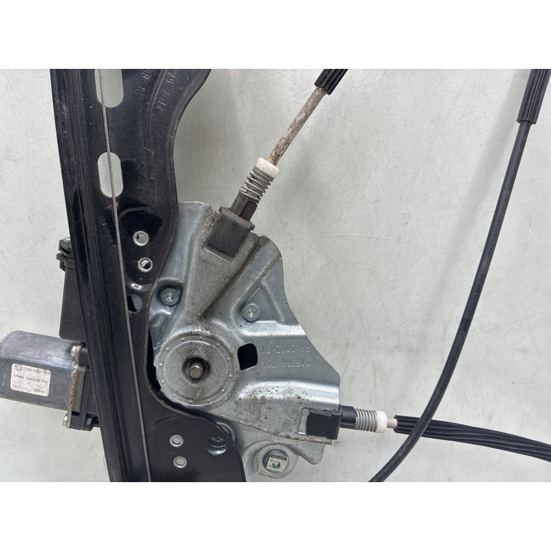 Leve vitre electrique avant droit OPEL ASTRA J Photo n°7