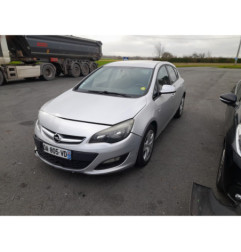 Plage arriere OPEL ASTRA J