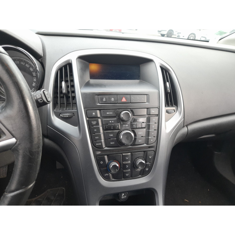 Plage arriere OPEL ASTRA J Photo n°13