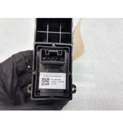 Interrupteur de leve vitre arriere droit HONDA JAZZ 4 Photo n°1