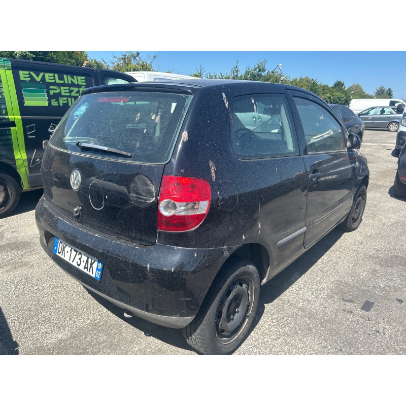 Leve vitre electrique avant droit VOLKSWAGEN FOX Photo n°15