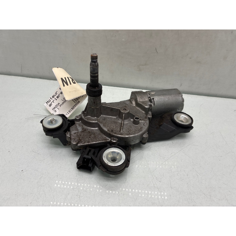 Moteur essuie glace arriere MAZDA 3 1 Photo n°2