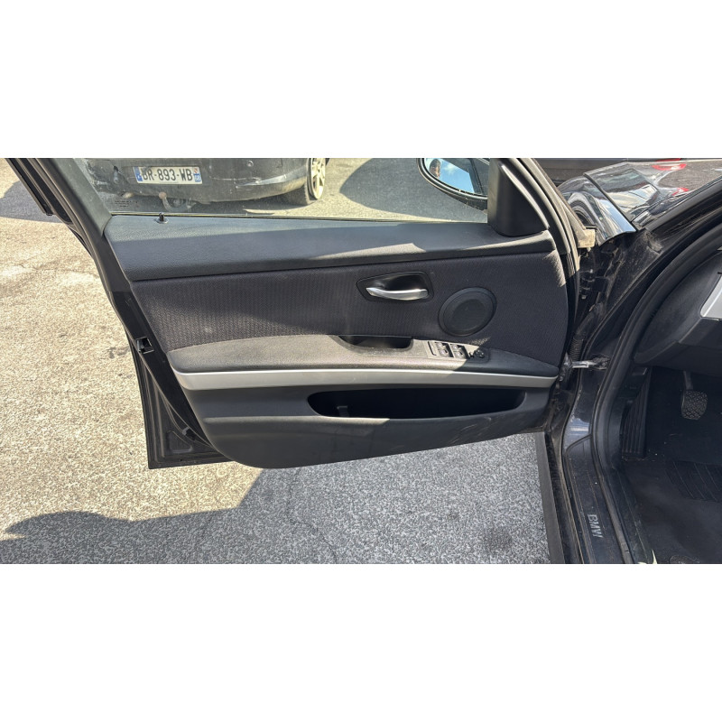 Pretensionneur de ceinture avant droit BMW SERIE 3 E90 Photo n°12
