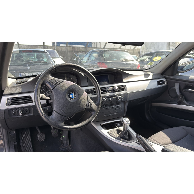 Pretensionneur de ceinture avant droit BMW SERIE 3 E90 Photo n°17
