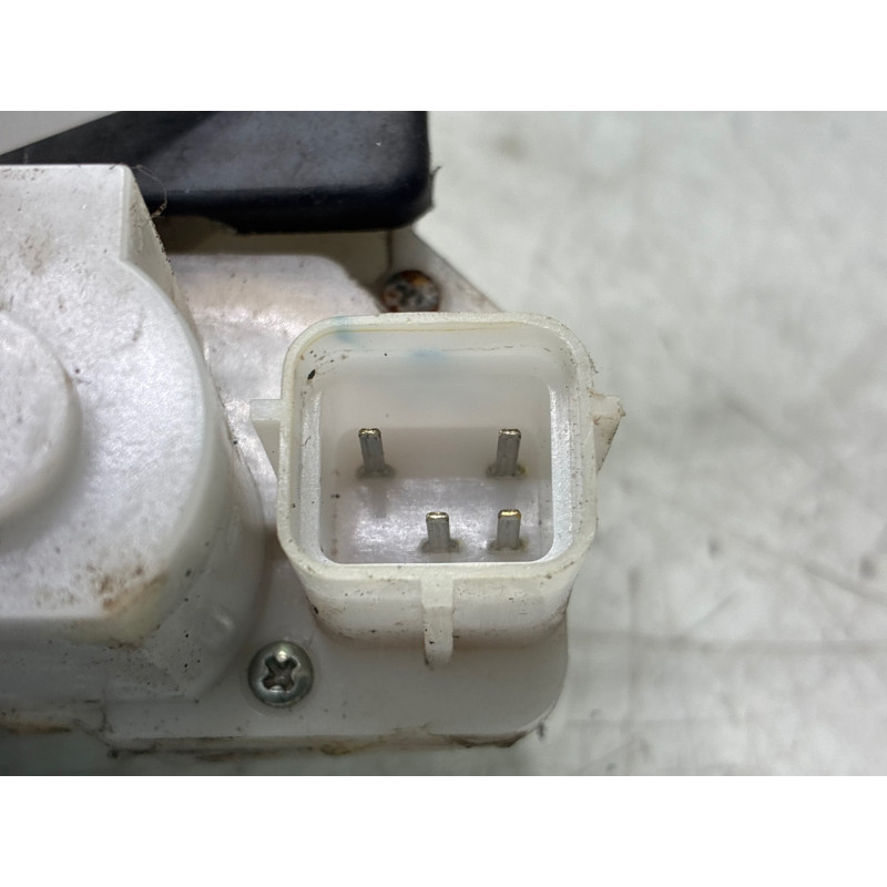 Serrure avant gauche VOLKSWAGEN FOX Photo n°5