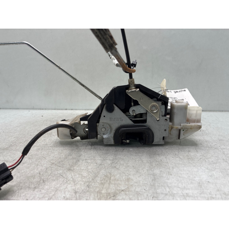 Serrure avant gauche VOLKSWAGEN FOX Photo n°6