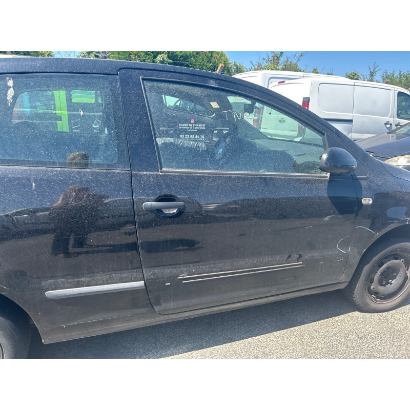 Serrure avant gauche VOLKSWAGEN FOX Photo n°8
