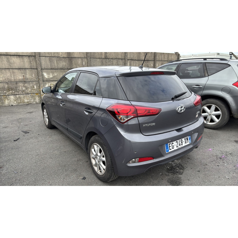 Poignee porte avant droit HYUNDAI I 20 2 Photo n°7