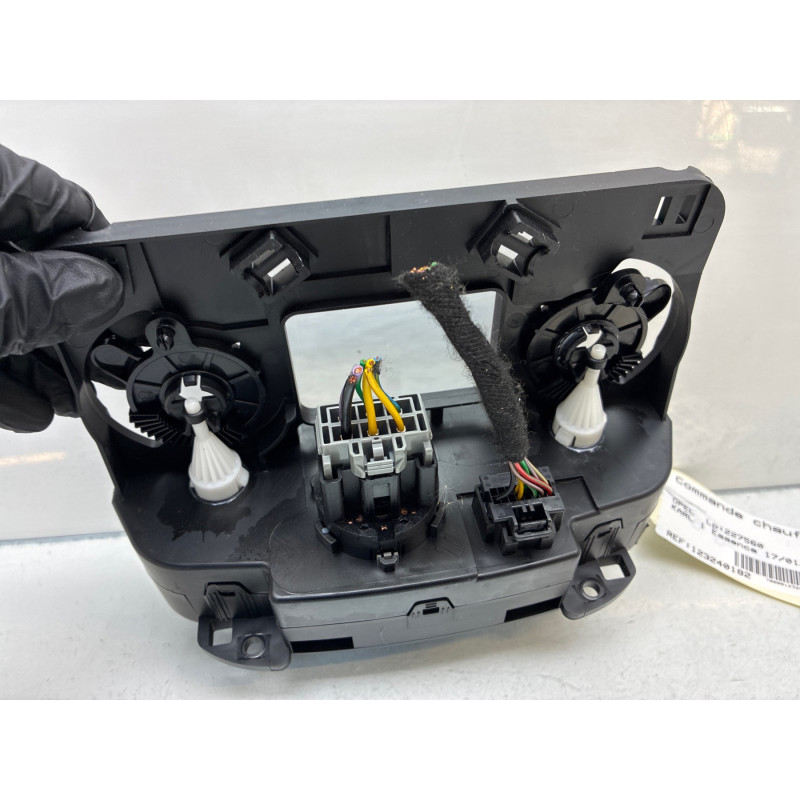 Commande chauffage OPEL KARL Photo n°3