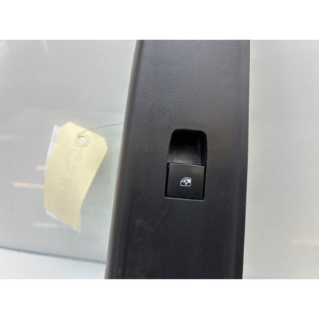 Interrupteur de leve vitre avant droit OPEL KARL