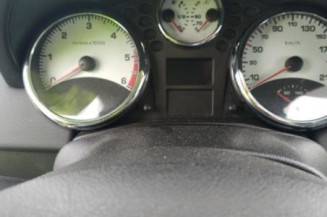 Pretensionneur de ceinture avant droit PEUGEOT 207