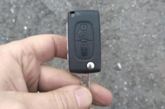 Pretensionneur de ceinture avant droit PEUGEOT 207