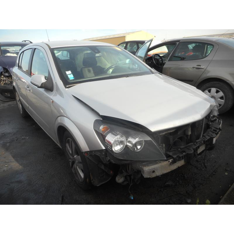 Plage arriere OPEL ASTRA H Photo n°3