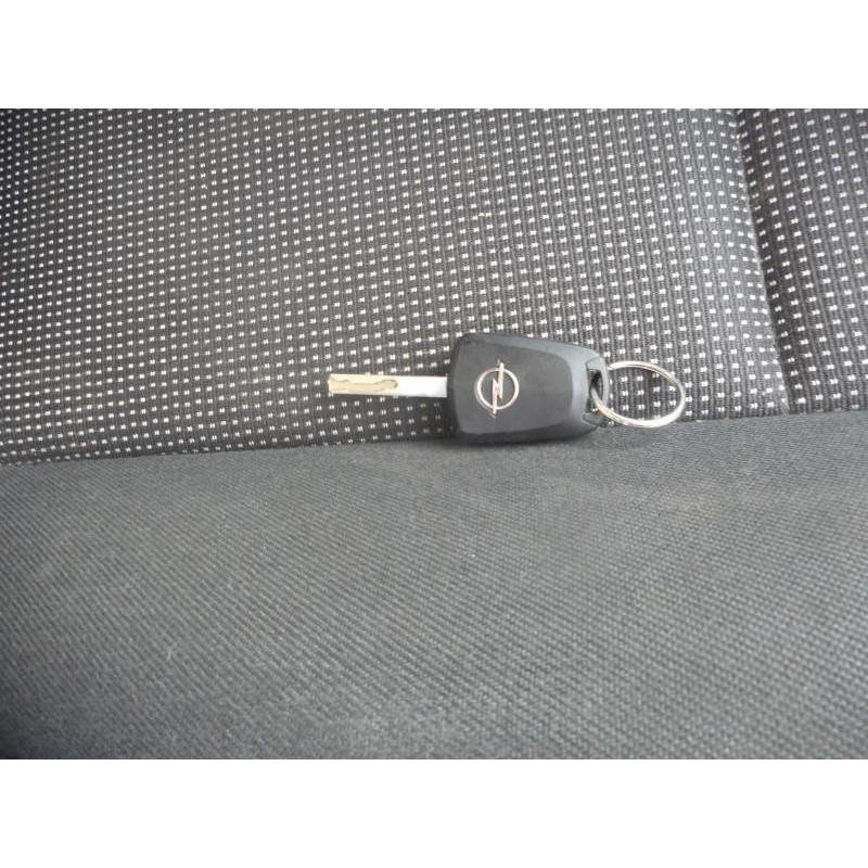 Plage arriere OPEL ASTRA H Photo n°9