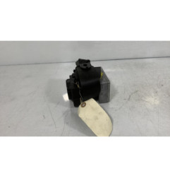 Pretensionneur de ceinture avant droit MERCEDES CLASSE C 203 Photo n°1