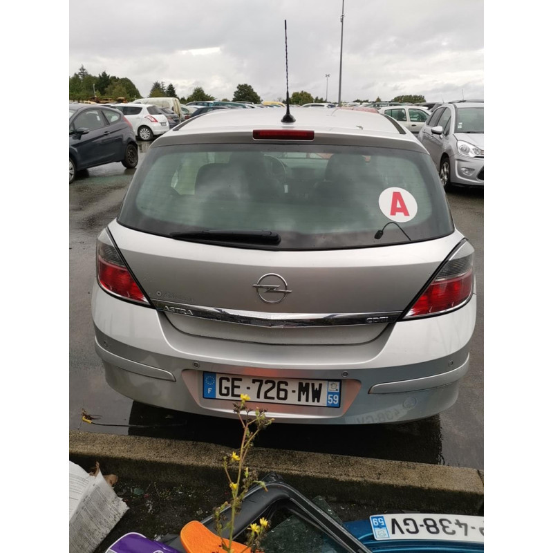 Plage arriere OPEL ASTRA H Photo n°5