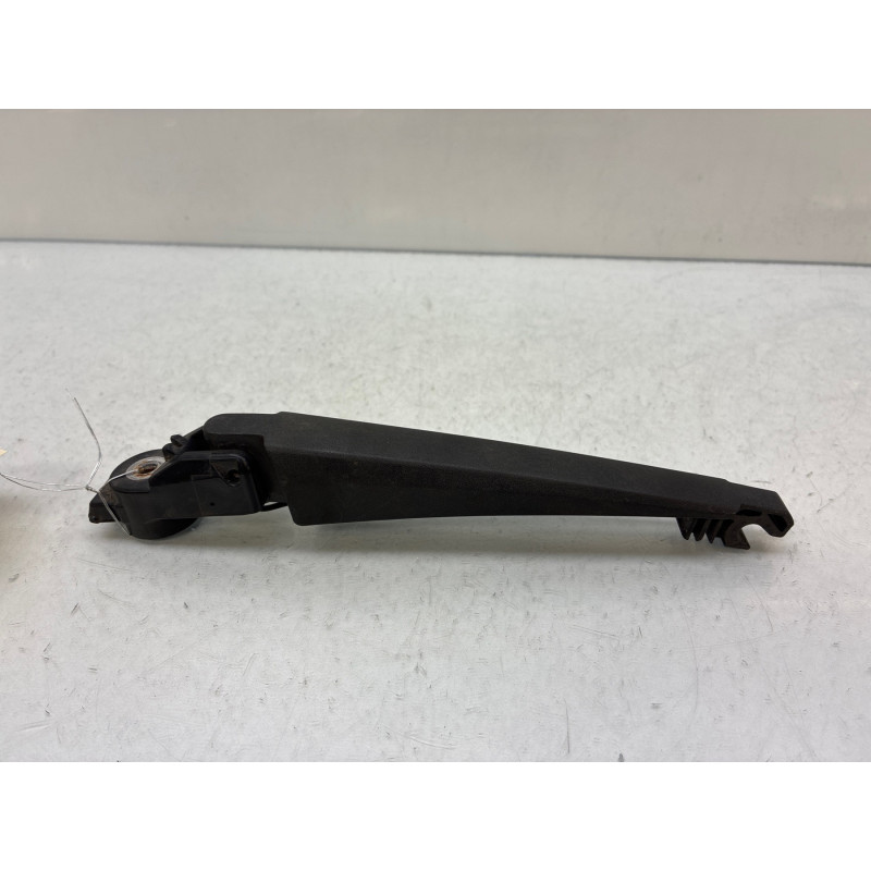 Bras essuie glace arriere TOYOTA AURIS 2 Photo n°3