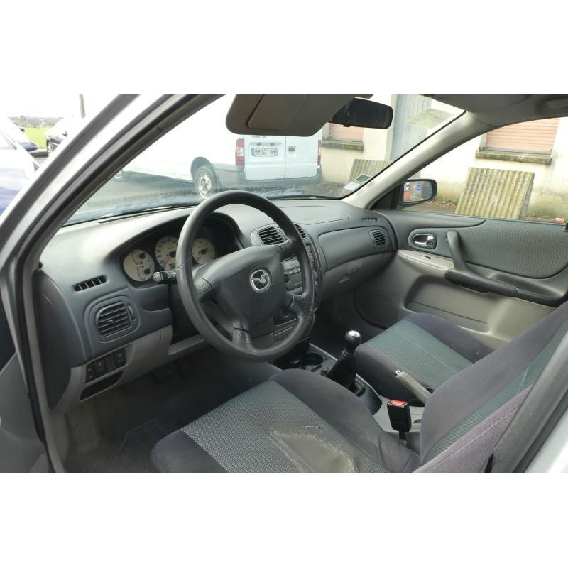 Plage arriere MAZDA 323 6 Photo n°5
