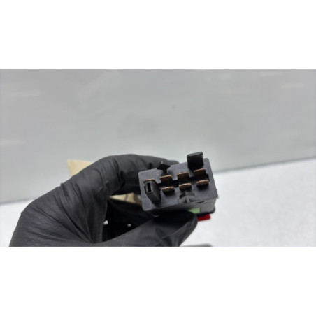 Bouton de warning AUDI A3 1