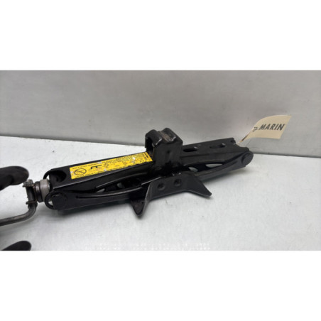 Cric MERCEDES CLASSE A 176