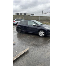 Plage arriere PEUGEOT 208 1