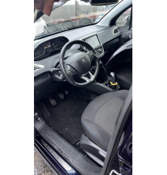 Plage arriere PEUGEOT 208 1