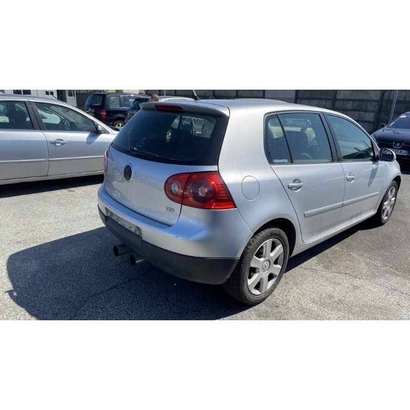Plage arriere VOLKSWAGEN GOLF 5 Photo n°9