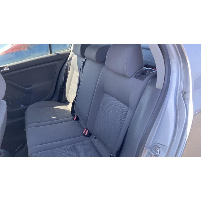 Plage arriere VOLKSWAGEN GOLF 5 Photo n°19