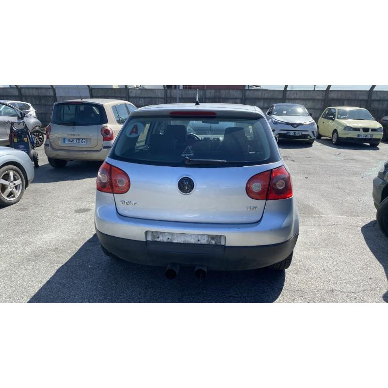 Plage arriere VOLKSWAGEN GOLF 5 Photo n°20