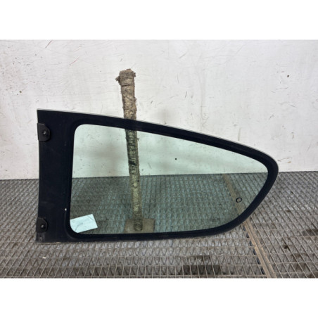 Vitre arriere droit PEUGEOT 107