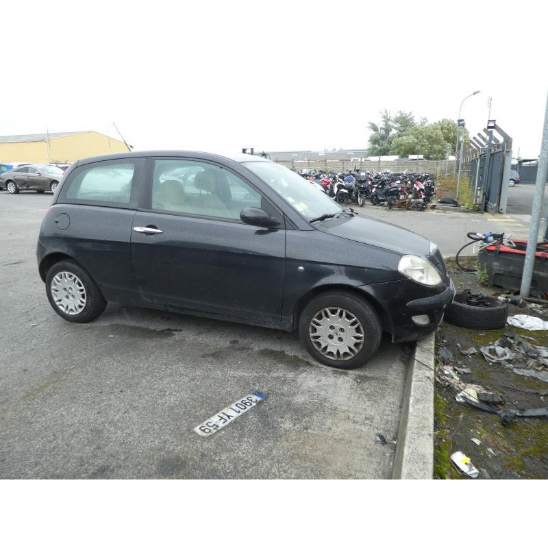 Plage arriere LANCIA YPSILON 4 Photo n°5