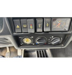 Leve vitre electrique avant droit RENAULT R19