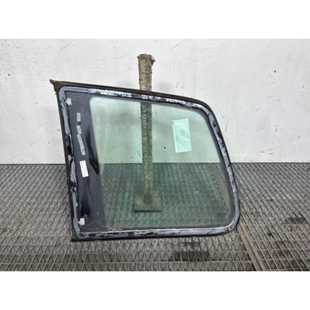 Custode arriere droit VOLKSWAGEN TOURAN 1