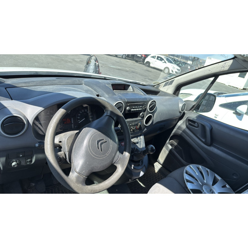 Custode avant gauche (porte) CITROEN BERLINGO 2 Photo n°17
