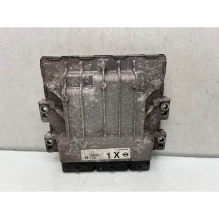Calculateur moteur NISSAN JUKE 1