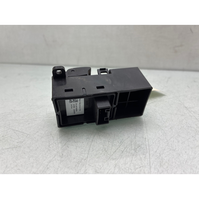 Interrupteur de leve vitre arriere droit HONDA JAZZ 4 Photo n°3