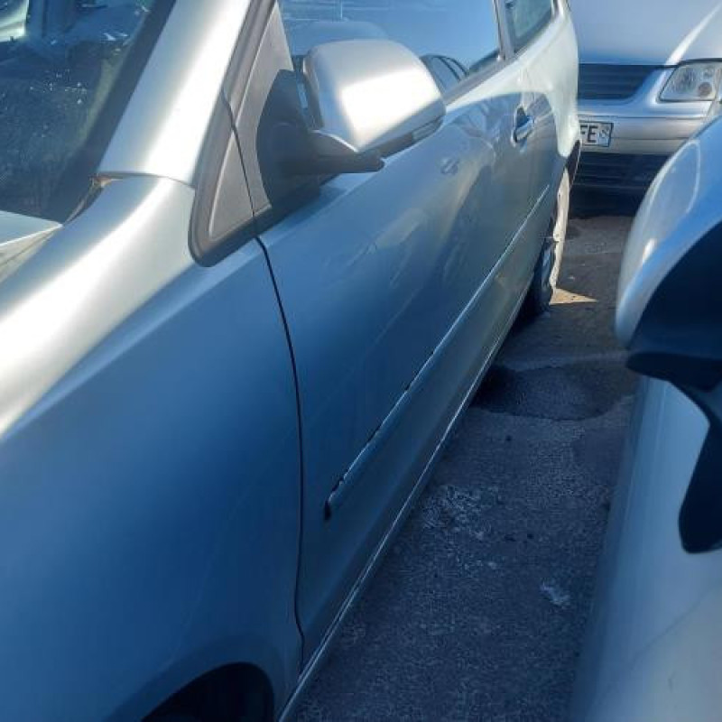 Pretensionneur de ceinture avant droit VOLKSWAGEN POLO 4 Photo n°7