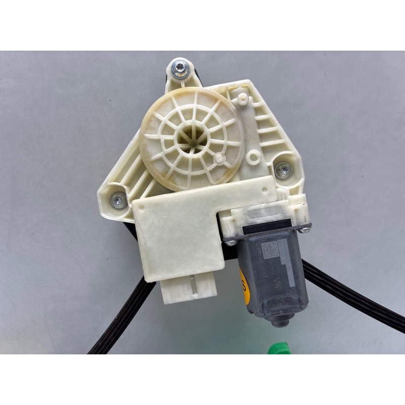 Leve vitre electrique arriere droit VOLKSWAGEN GOLF 7 Photo n°1