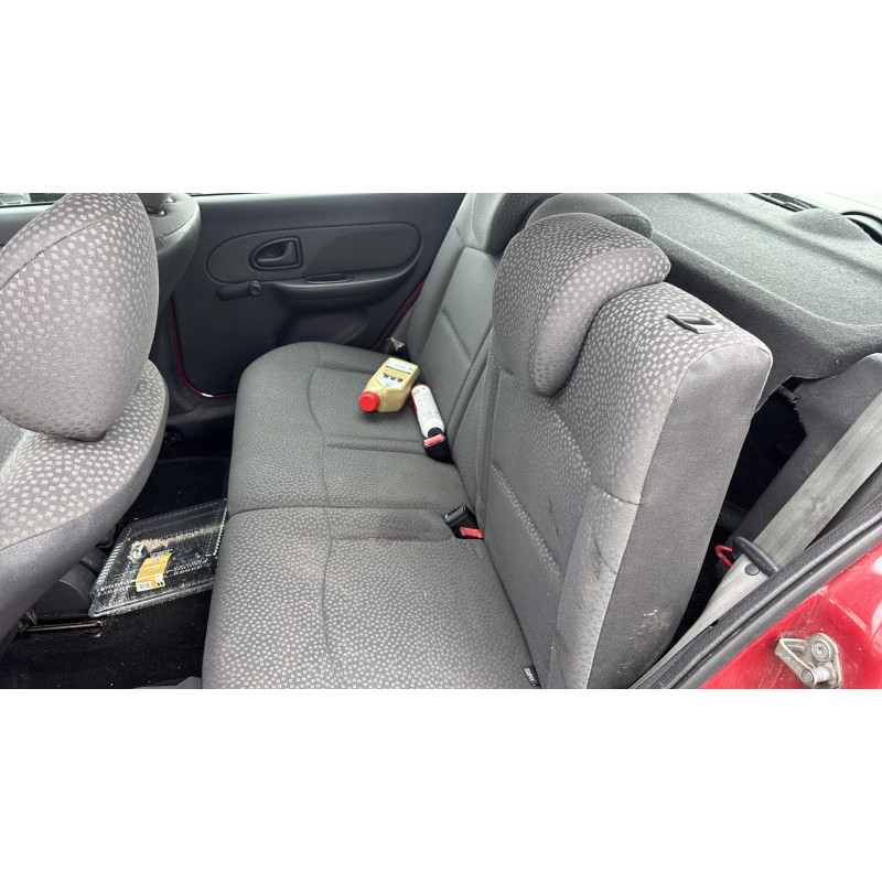 Vitre arriere gauche RENAULT CLIO 2 CAMPUS Photo n°17