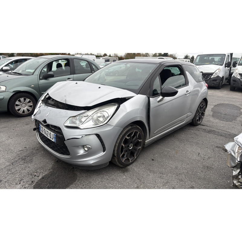 Bouton de coffre CITROEN DS3 Photo n°4